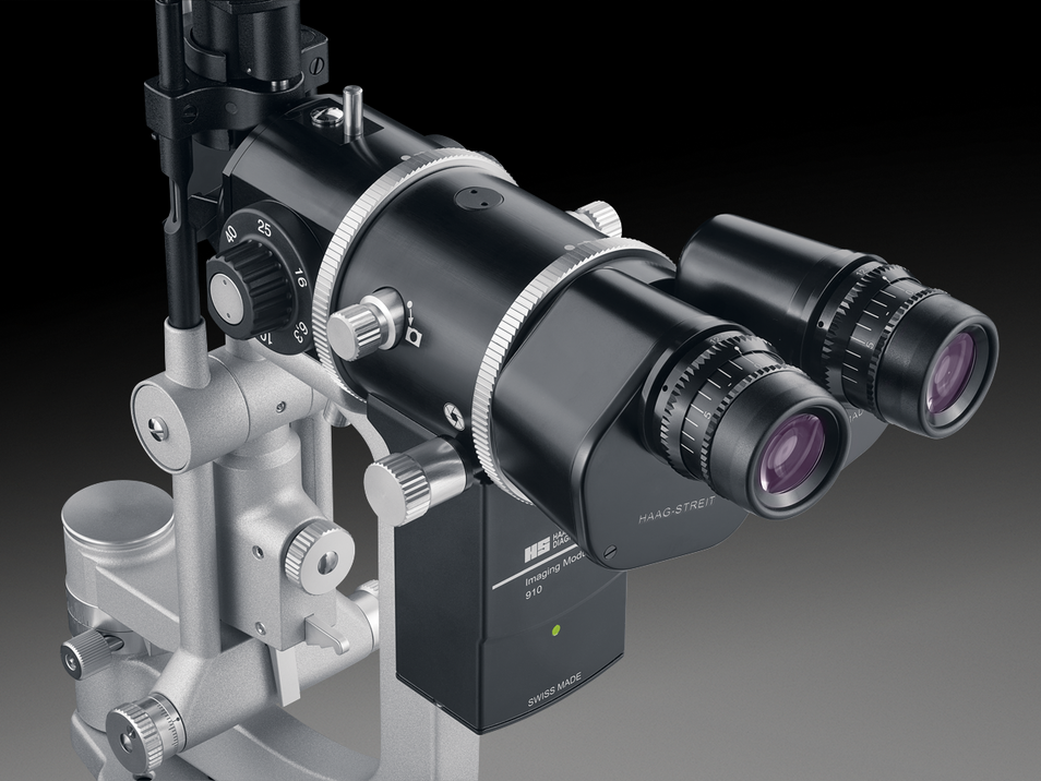 Slit lamp imaging